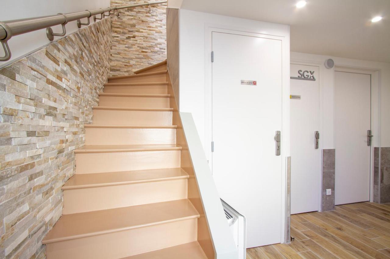 Soleil D'Ete - Netflix & Wifi - Balcon - Climatisation - Parking Gratuit - Check-In 24H24 - Emplacement Velos - Goodmarning Châlons-en-Champagne Kültér fotó
