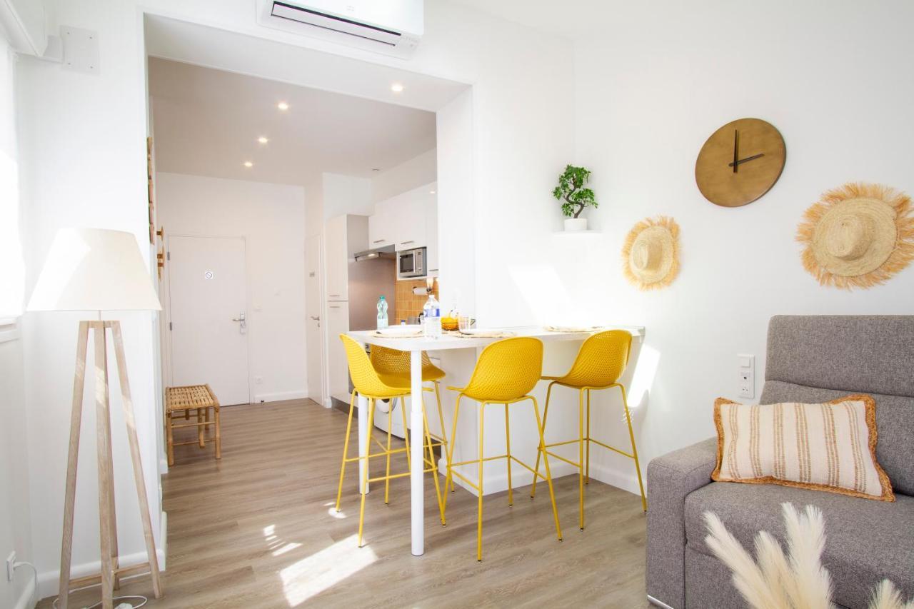 Soleil D'Ete - Netflix & Wifi - Balcon - Climatisation - Parking Gratuit - Check-In 24H24 - Emplacement Velos - Goodmarning Châlons-en-Champagne Kültér fotó